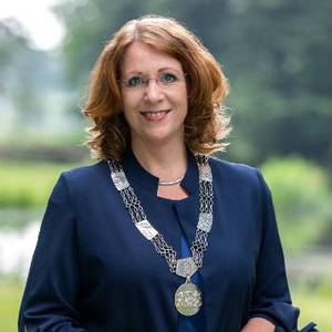 Burgemeester Carla Breuer